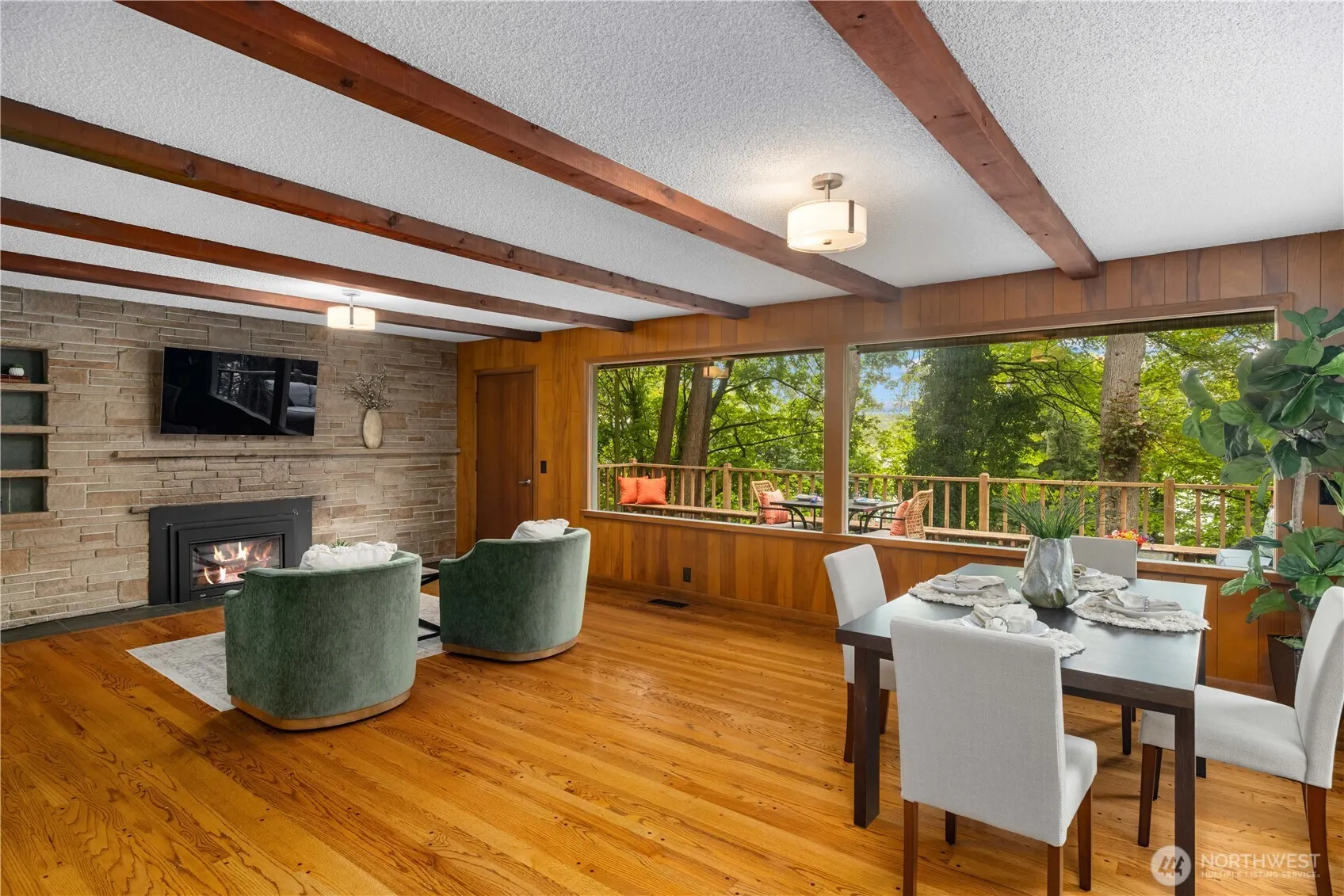 2008 E Lake Sammamish Parkway NE, Sammamish, WA 98074