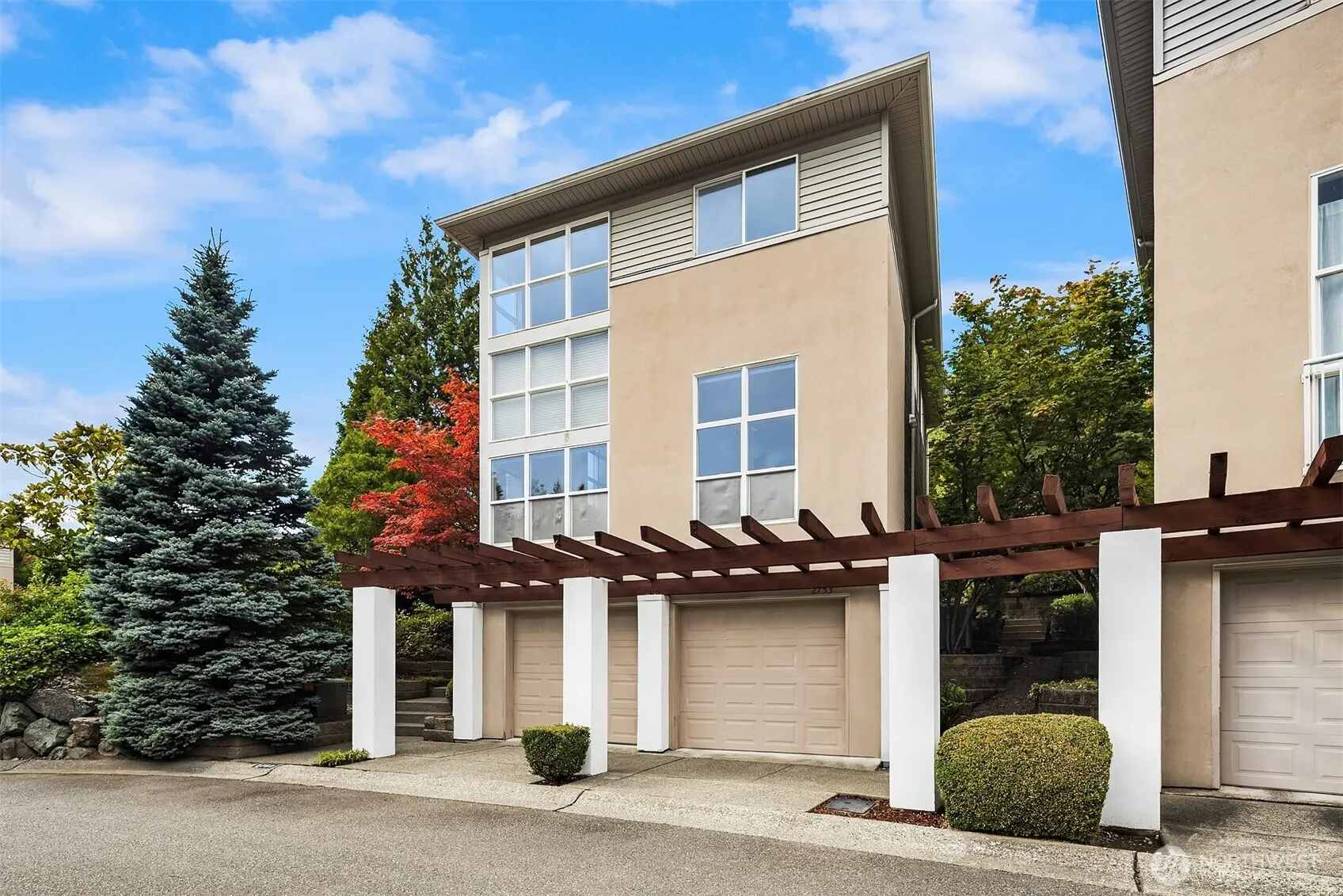 2753 124th Avenue SE, Bellevue, WA 98005