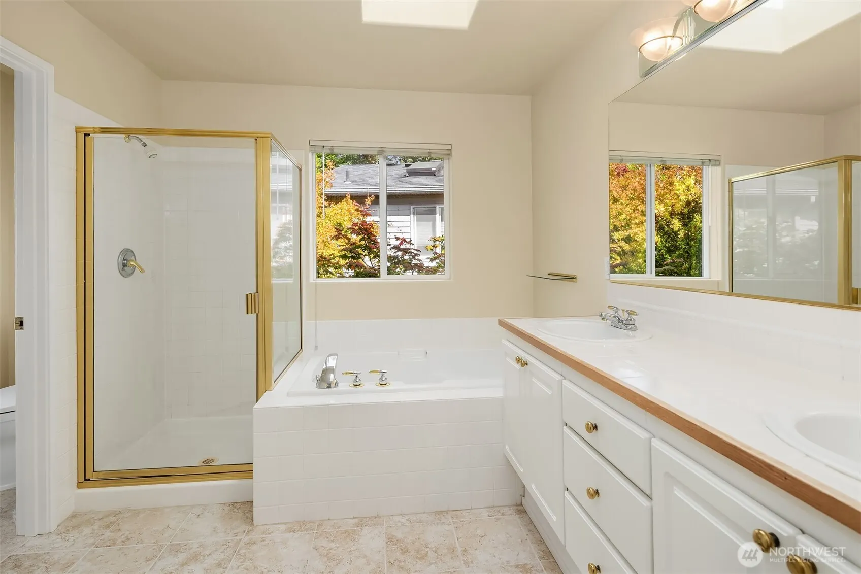 2753 124th Avenue SE, Bellevue, WA 98005