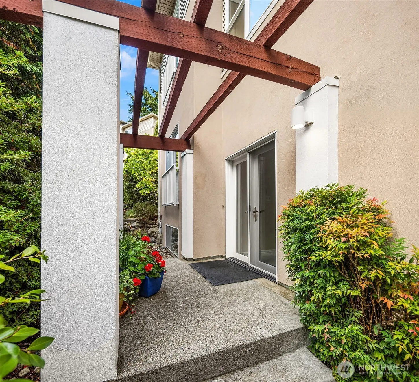 2753 124th Avenue SE, Bellevue, WA 98005