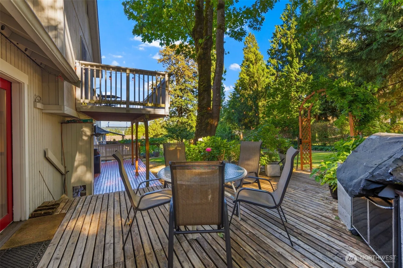 13941 NE 85th Street , Redmond, WA 98052