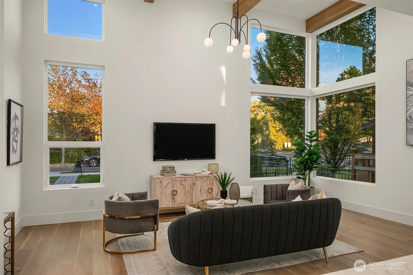 419 14th Avenue W, Kirkland, WA 98033