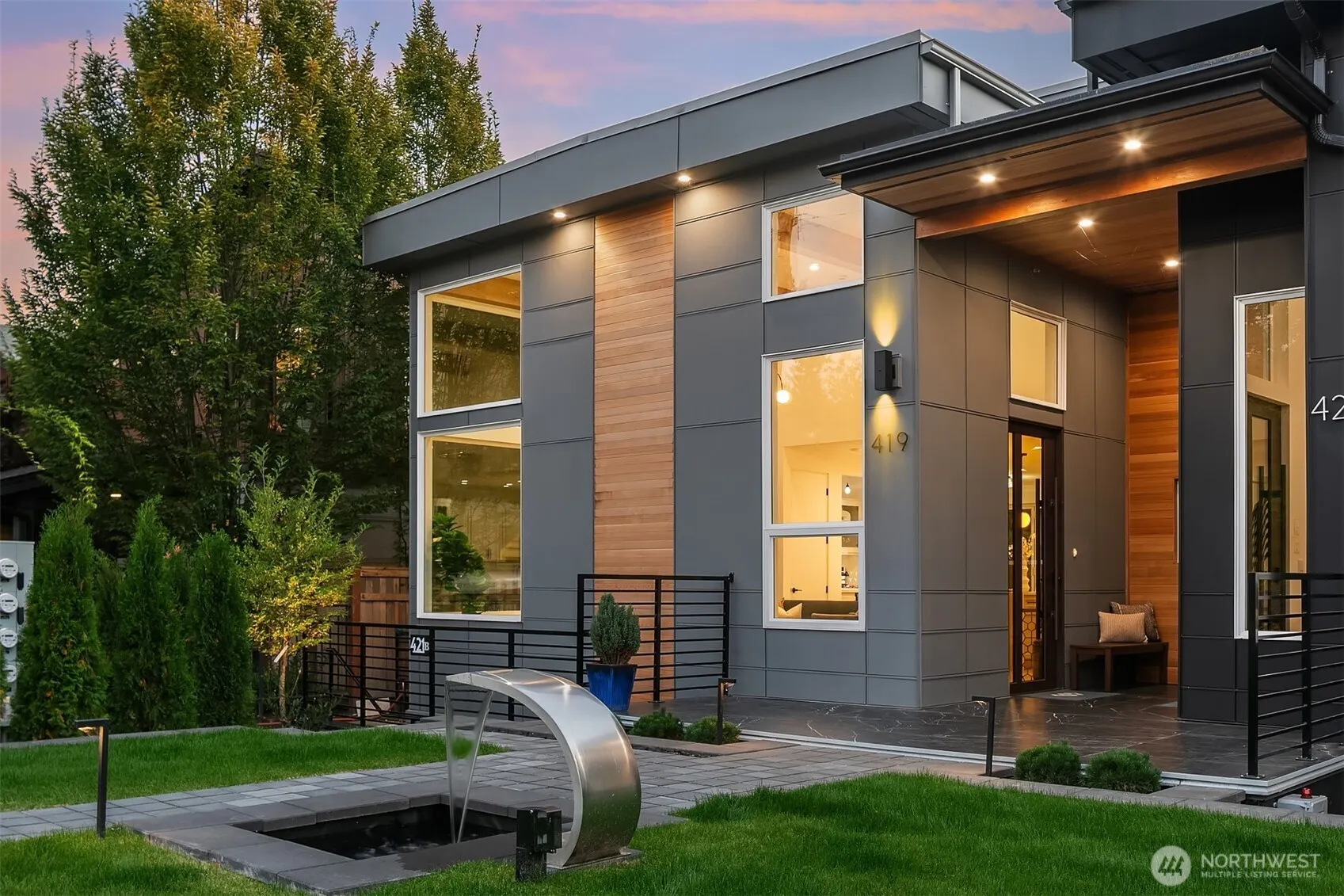419 14th Avenue W, Kirkland, WA 98033