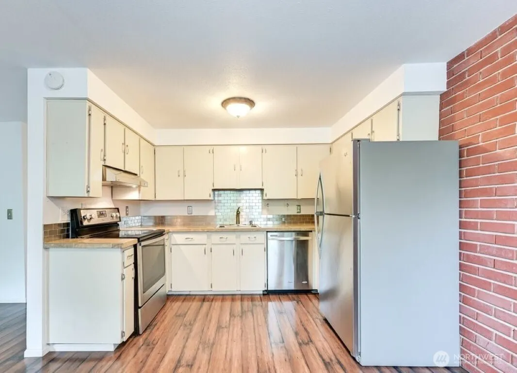 220 SW Clark Street #B101, Issaquah, WA 98027