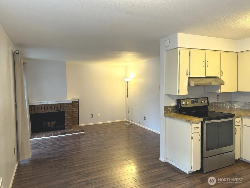 220 SW Clark Street #B101, Issaquah, WA 98027