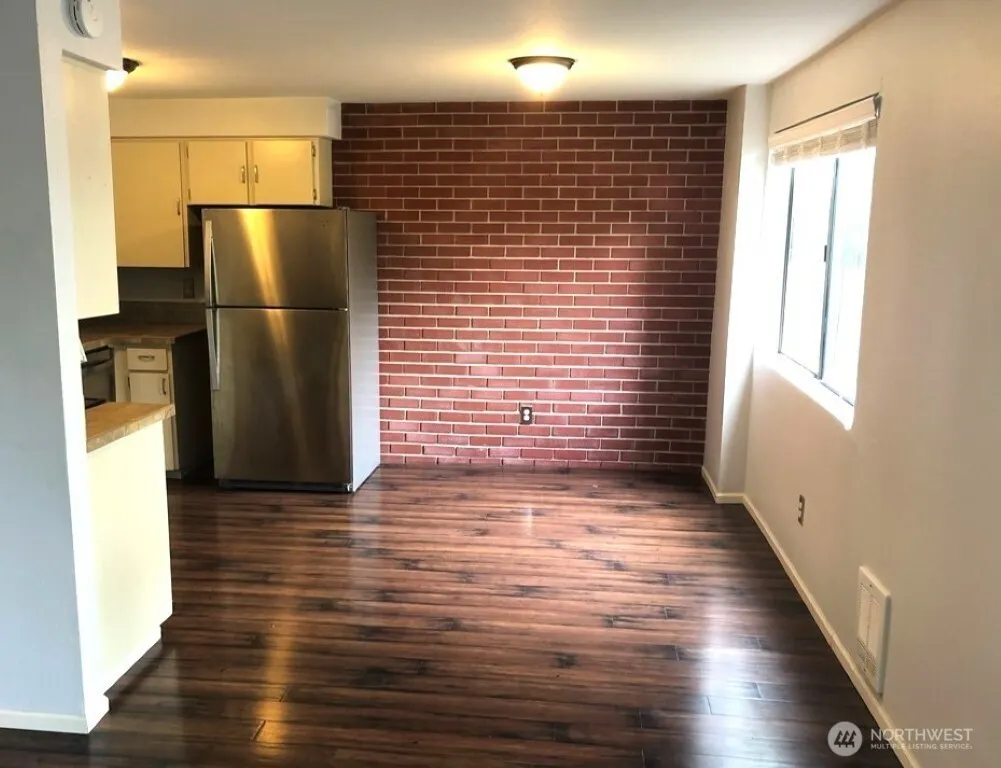 220 SW Clark Street #B101, Issaquah, WA 98027