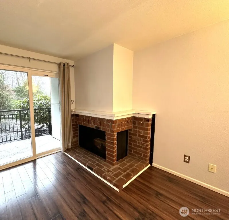 220 SW Clark Street #B101, Issaquah, WA 98027