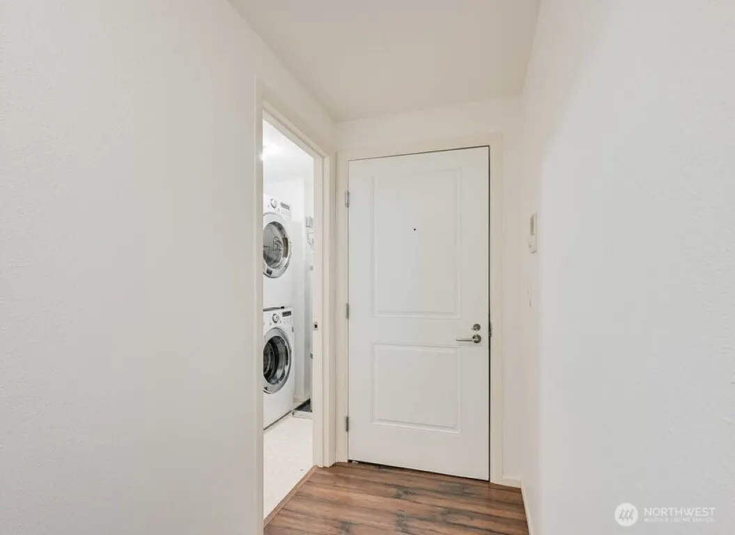 220 SW Clark Street #B101, Issaquah, WA 98027