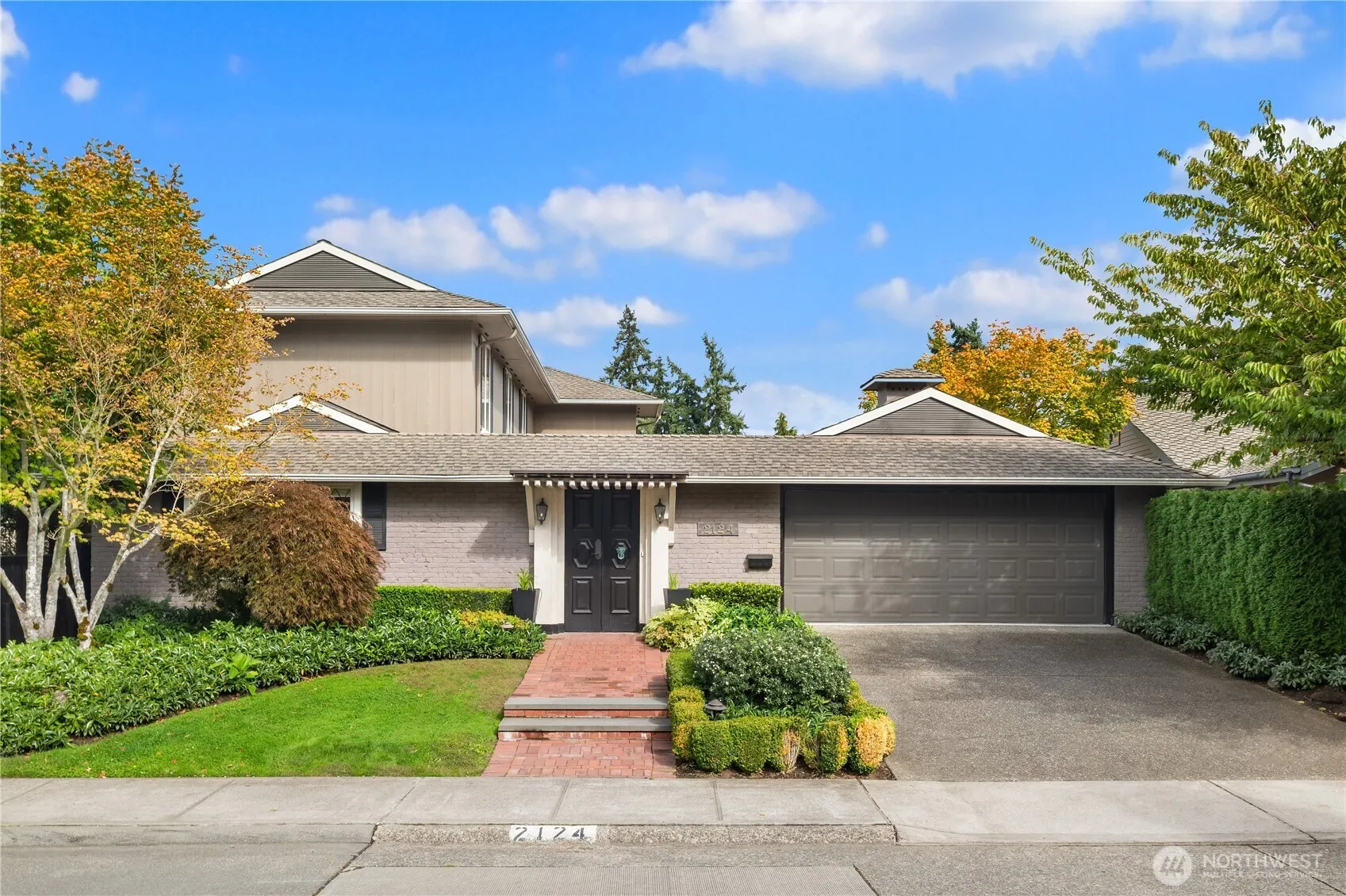 2124 Broadmoor Drive E, Seattle, WA 98112