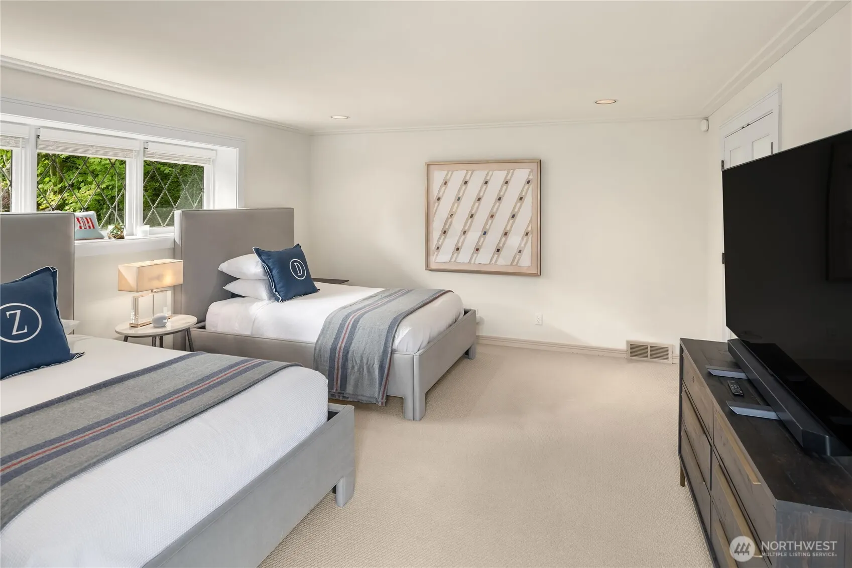 2124 Broadmoor Drive E, Seattle, WA 98112