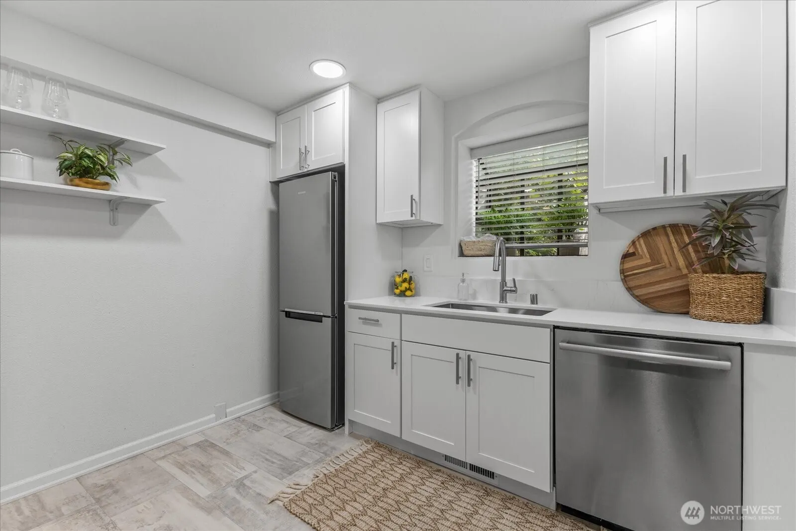 3921 108th Avenue NE #A101, Bellevue, WA 98004