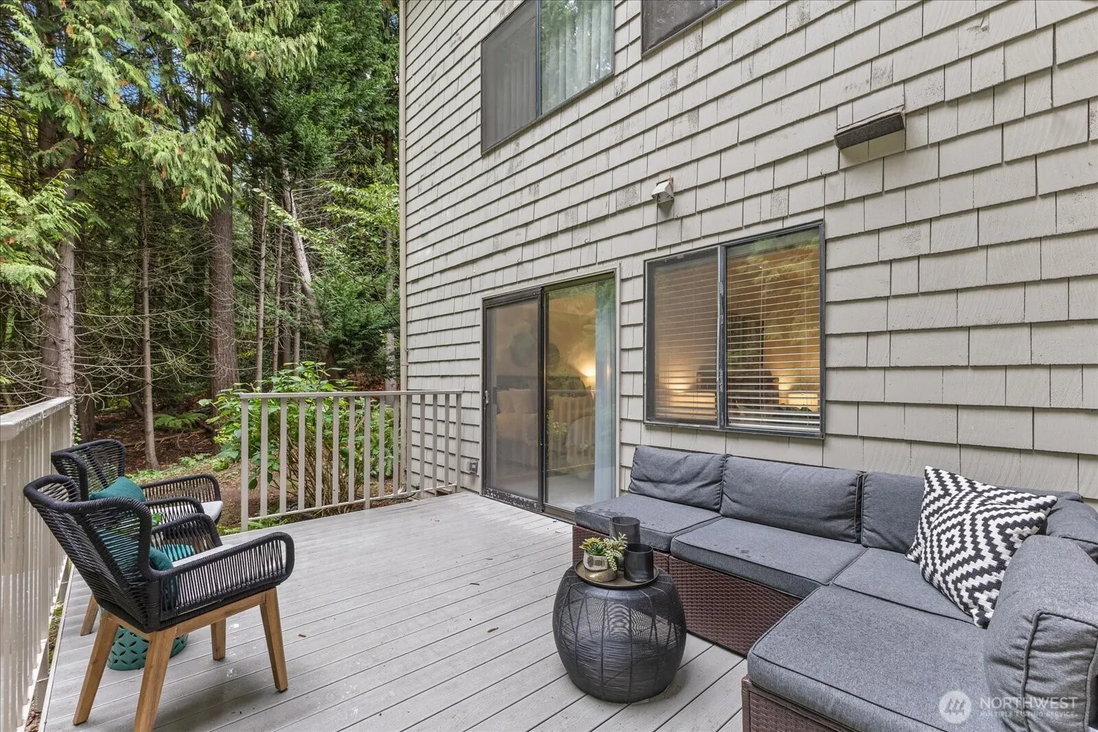 3921 108th Avenue NE #A101, Bellevue, WA 98004