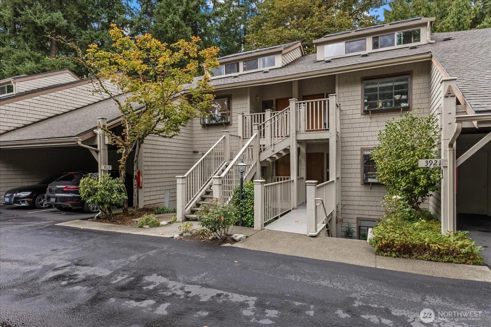 3921 108th Avenue NE #A101, Bellevue, WA 98004