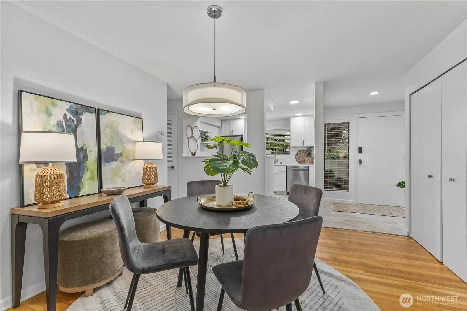 3921 108th Avenue NE #A101, Bellevue, WA 98004