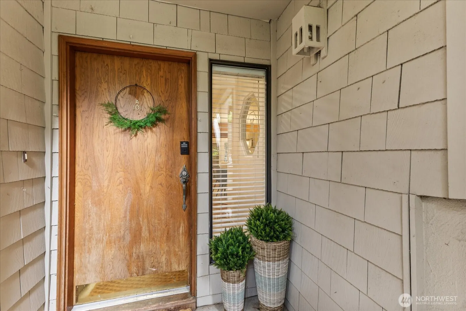 3921 108th Avenue NE #A101, Bellevue, WA 98004