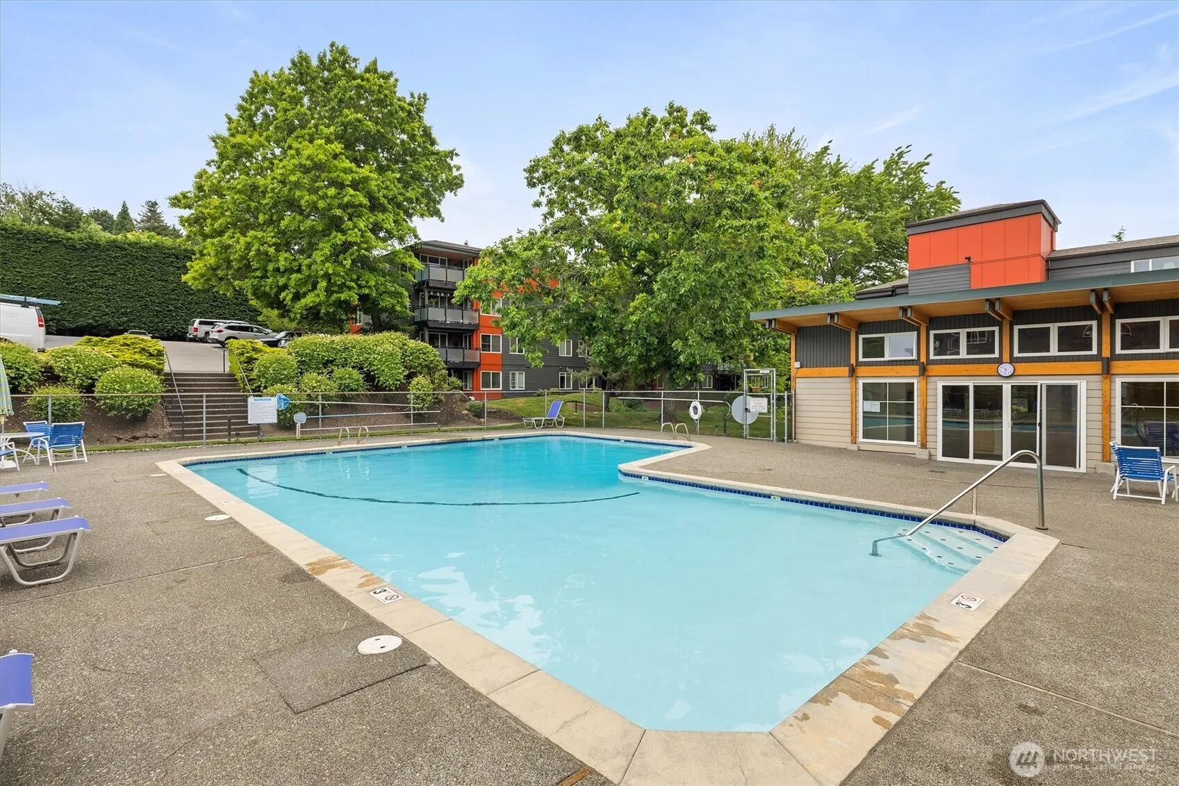 7021 Sand Point Way #B204, Seattle, WA 98115