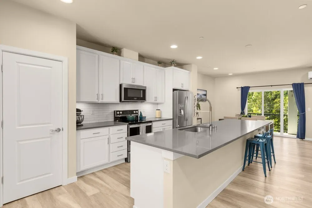 14715 Admiralty Way #A4, Lynnwood, WA 98087