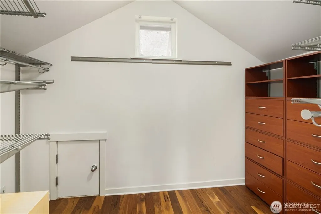213 18th Avenue E #A, Seattle, WA 98122
