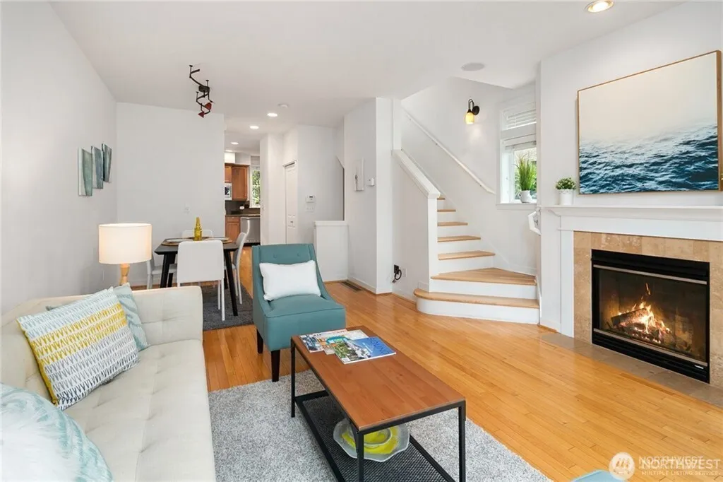 213 18th Avenue E #A, Seattle, WA 98122