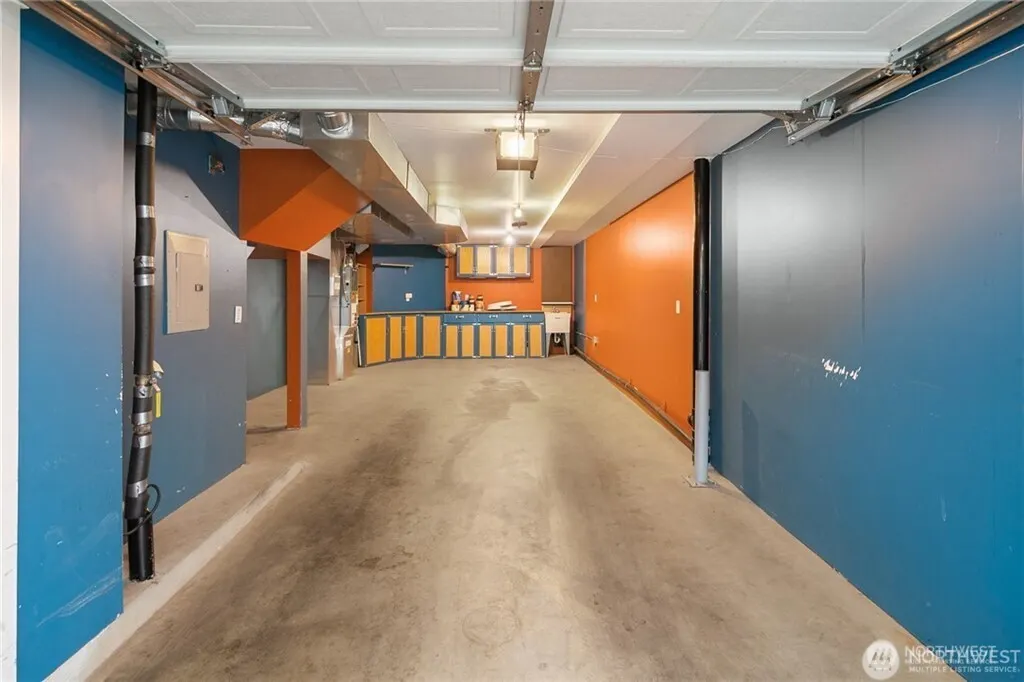 213 18th Avenue E #A, Seattle, WA 98122