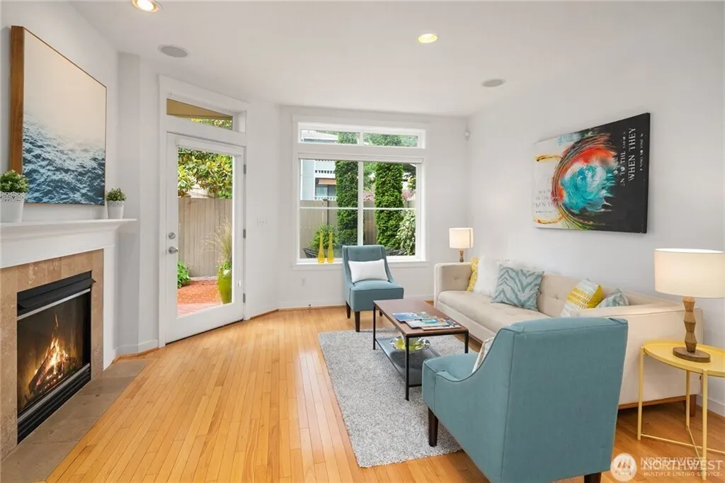 213 18th Avenue E #A, Seattle, WA 98122