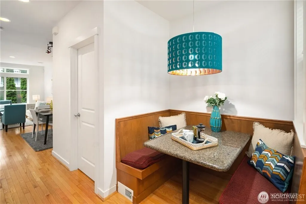 213 18th Avenue E #A, Seattle, WA 98122