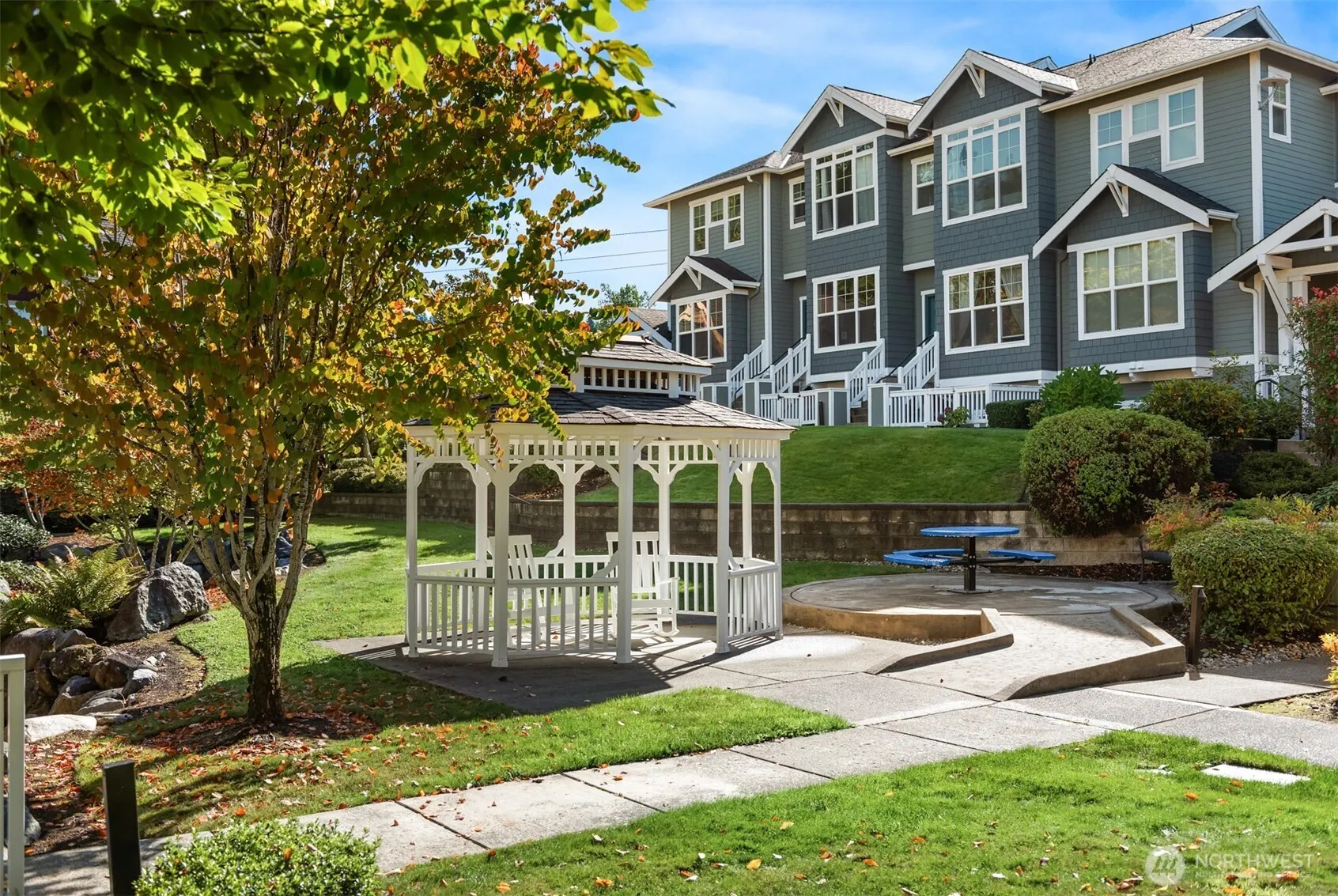 1912 NE Kincaid Walk , Issaquah, WA 98029