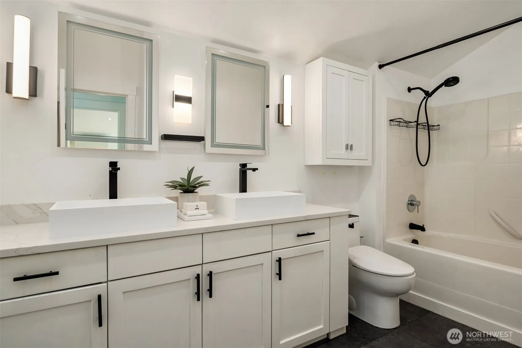 1912 NE Kincaid Walk , Issaquah, WA 98029
