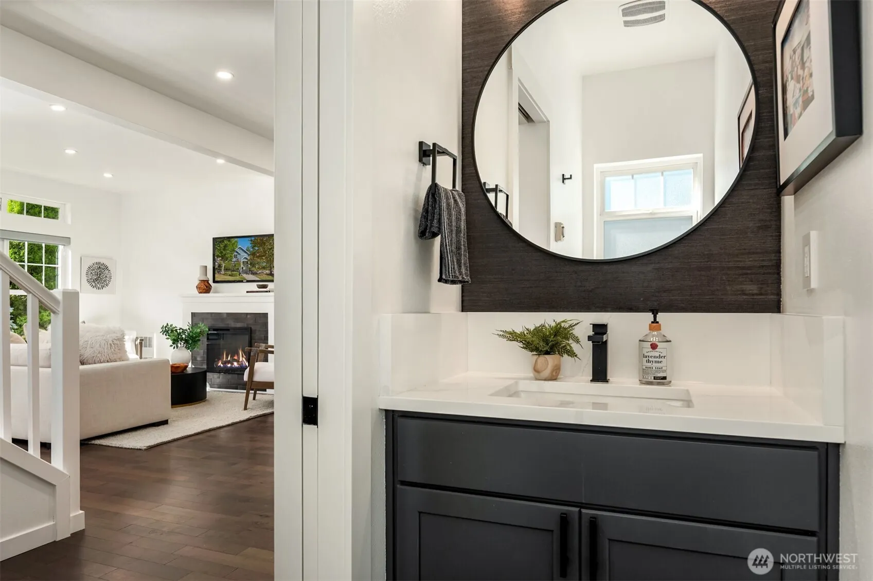 1912 NE Kincaid Walk , Issaquah, WA 98029
