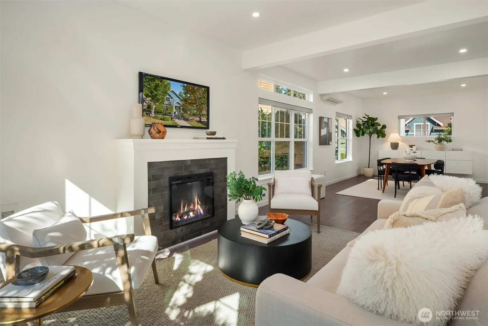 1912 NE Kincaid Walk , Issaquah, WA 98029