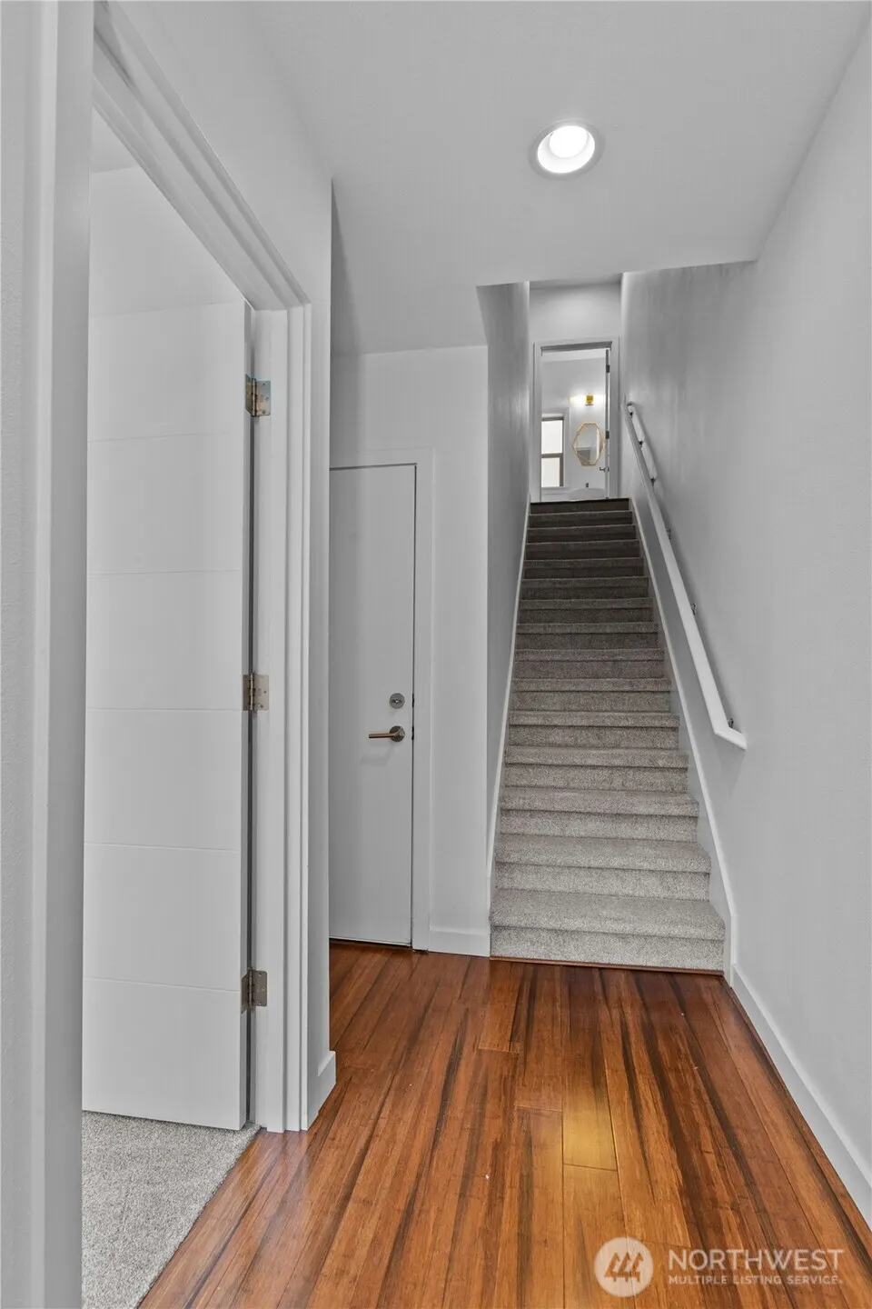 4244 S Greenbelt Station Drive , Seattle, WA 98118