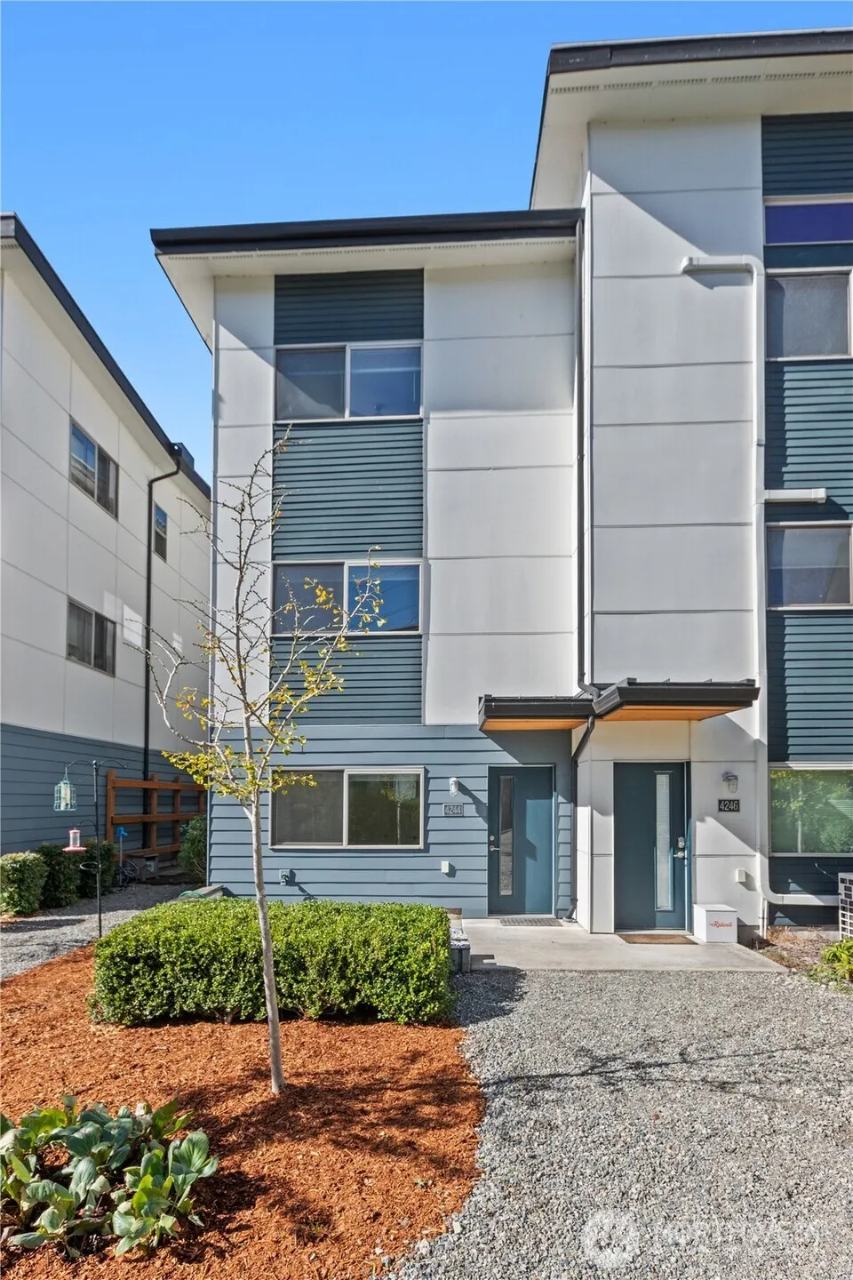 4244 S Greenbelt Station Drive , Seattle, WA 98118