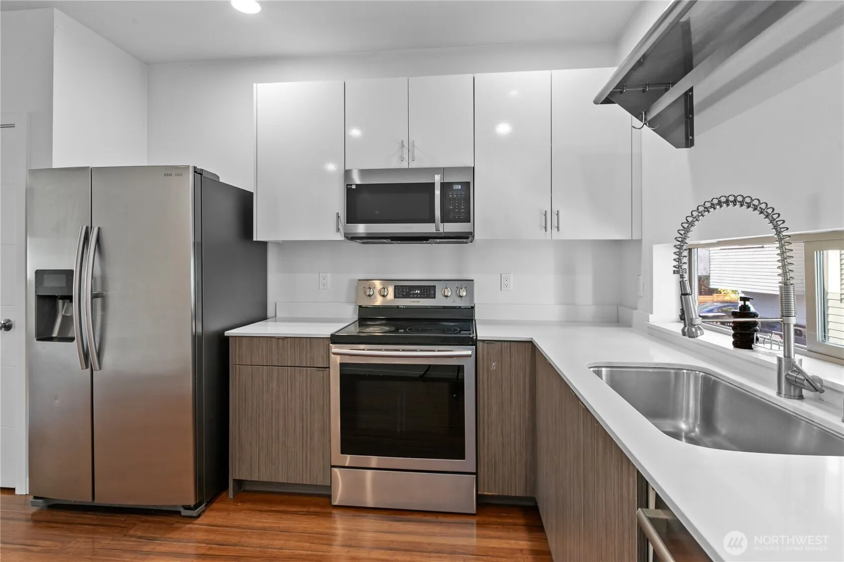 4244 S Greenbelt Station Drive , Seattle, WA 98118