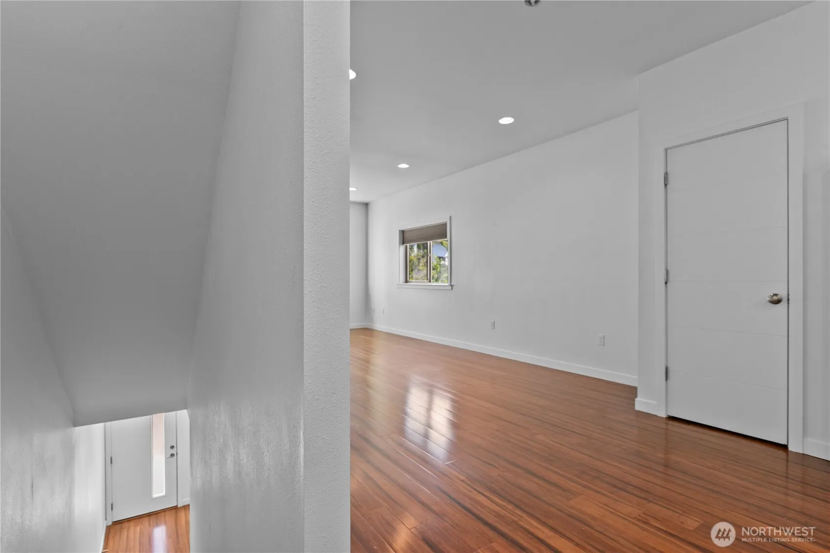 4244 S Greenbelt Station Drive , Seattle, WA 98118