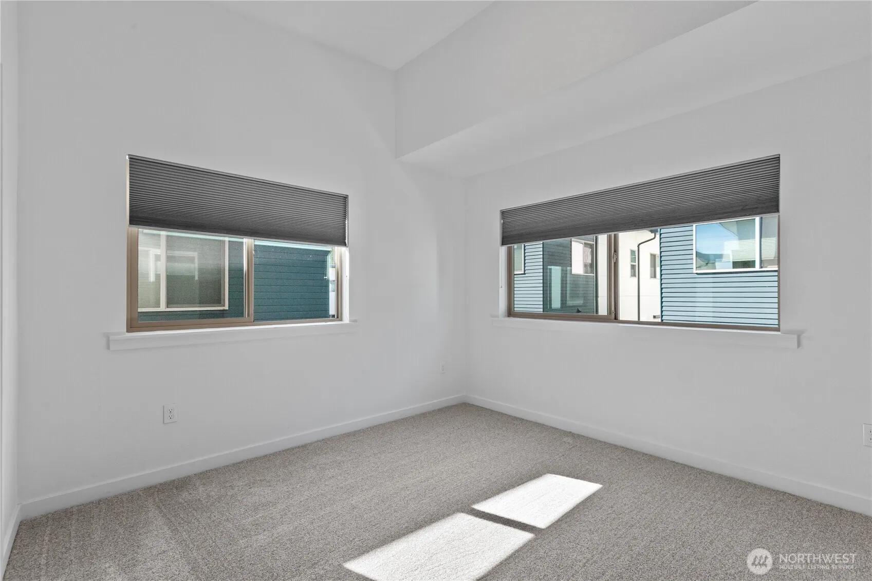 4244 S Greenbelt Station Drive , Seattle, WA 98118