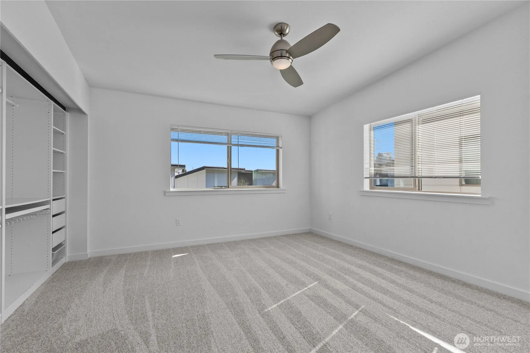4244 S Greenbelt Station Drive , Seattle, WA 98118