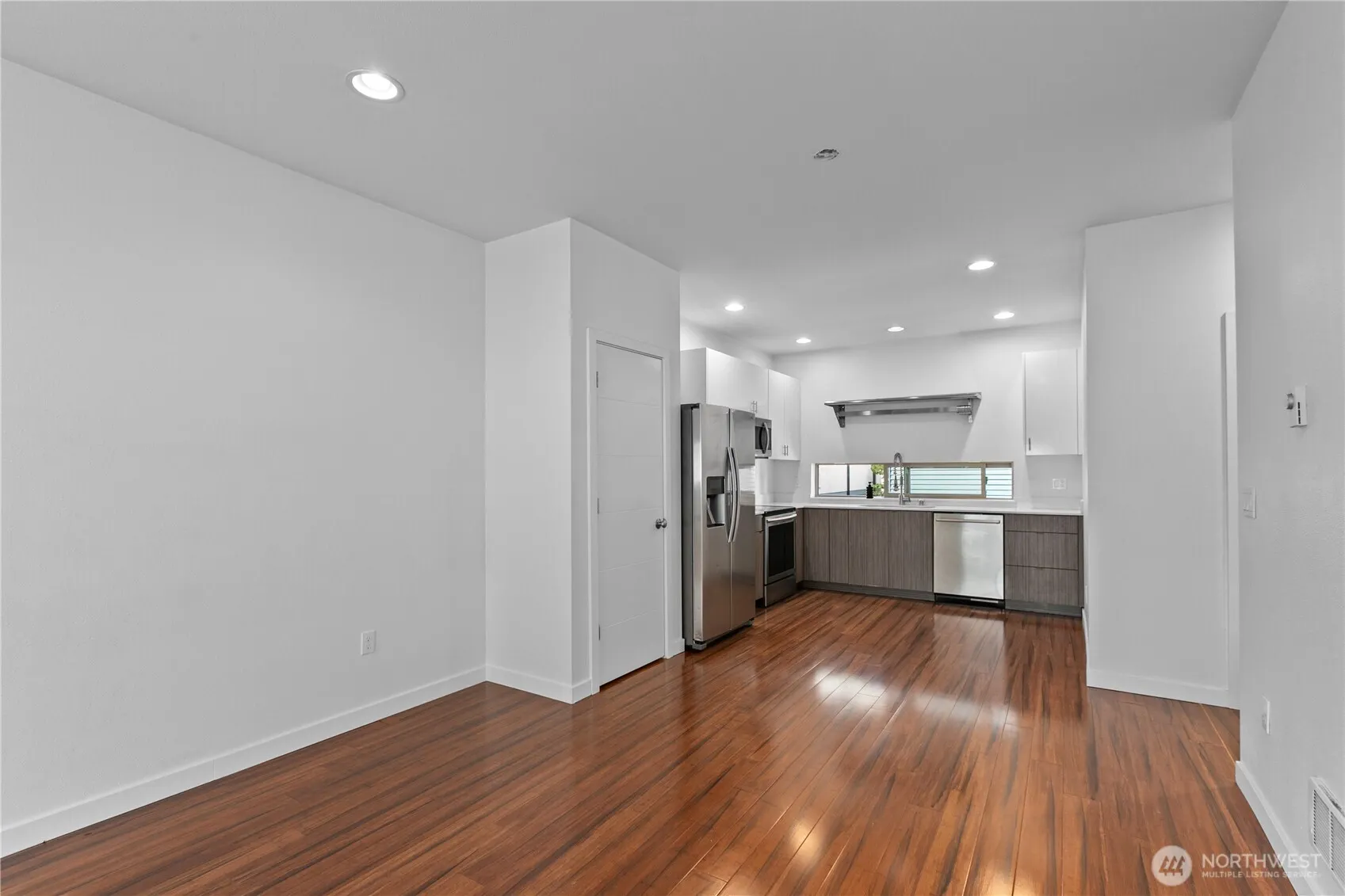 4244 S Greenbelt Station Drive , Seattle, WA 98118