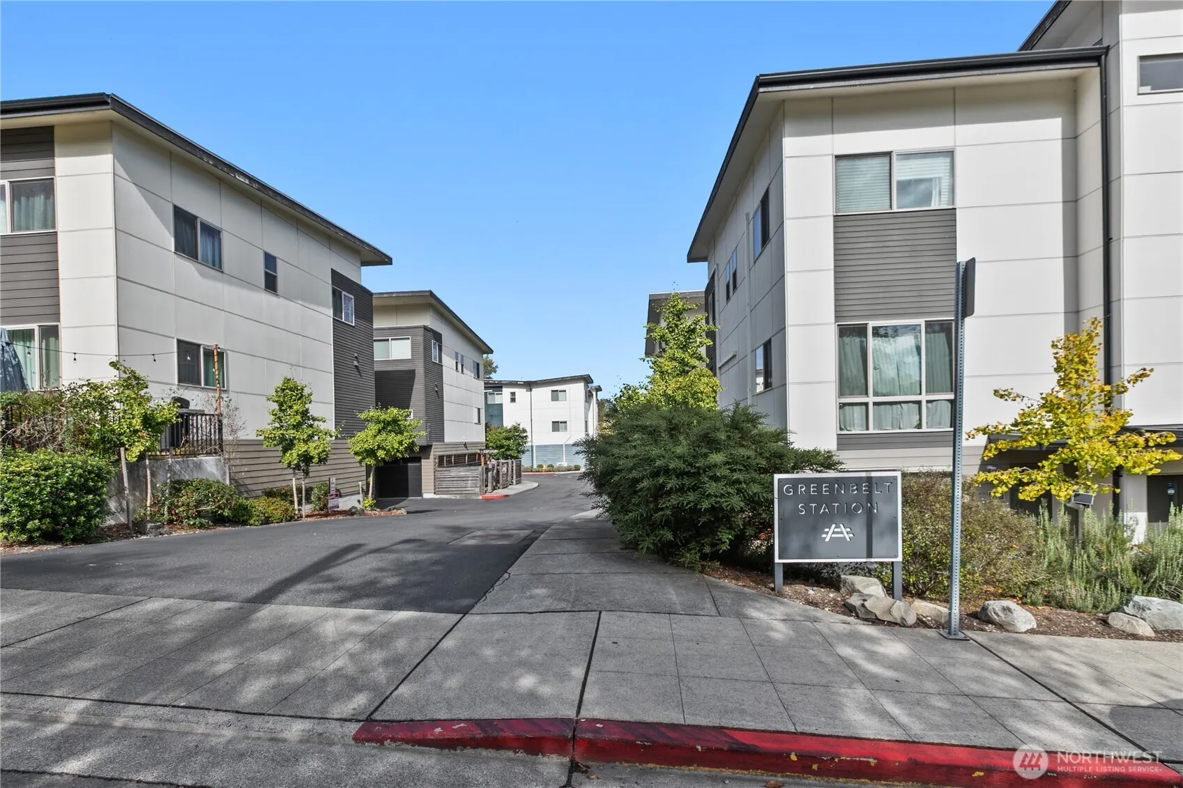 4244 S Greenbelt Station Drive , Seattle, WA 98118