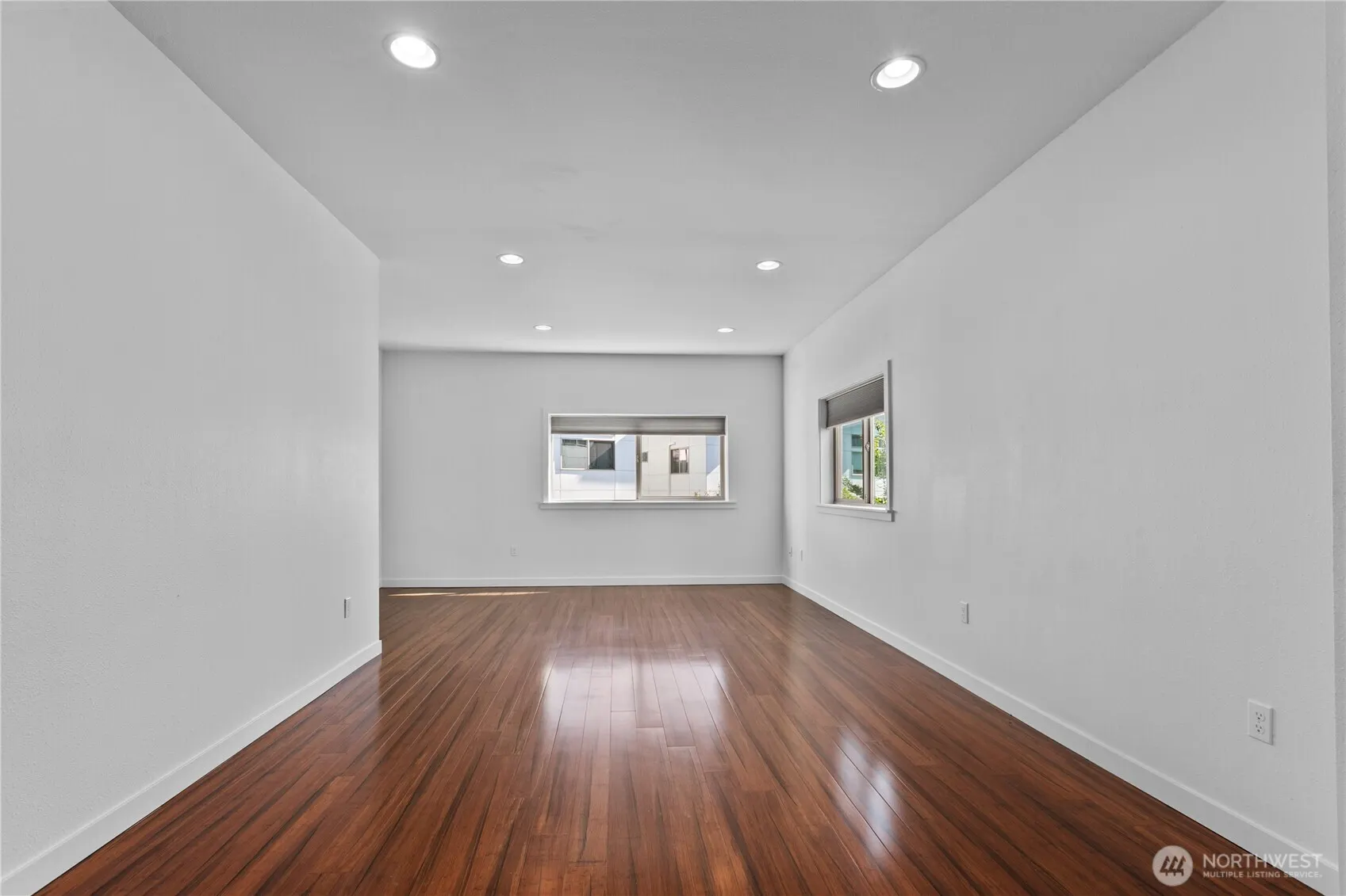 4244 S Greenbelt Station Drive , Seattle, WA 98118