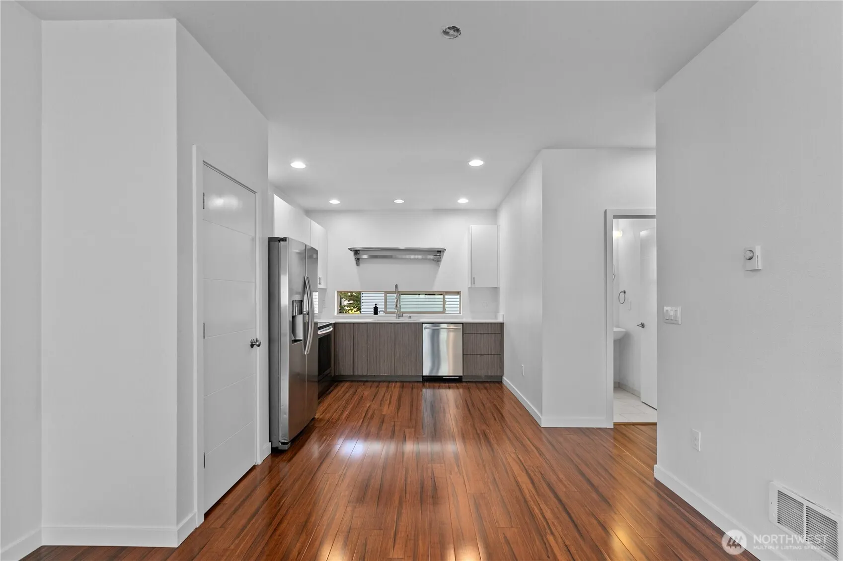 4244 S Greenbelt Station Drive , Seattle, WA 98118