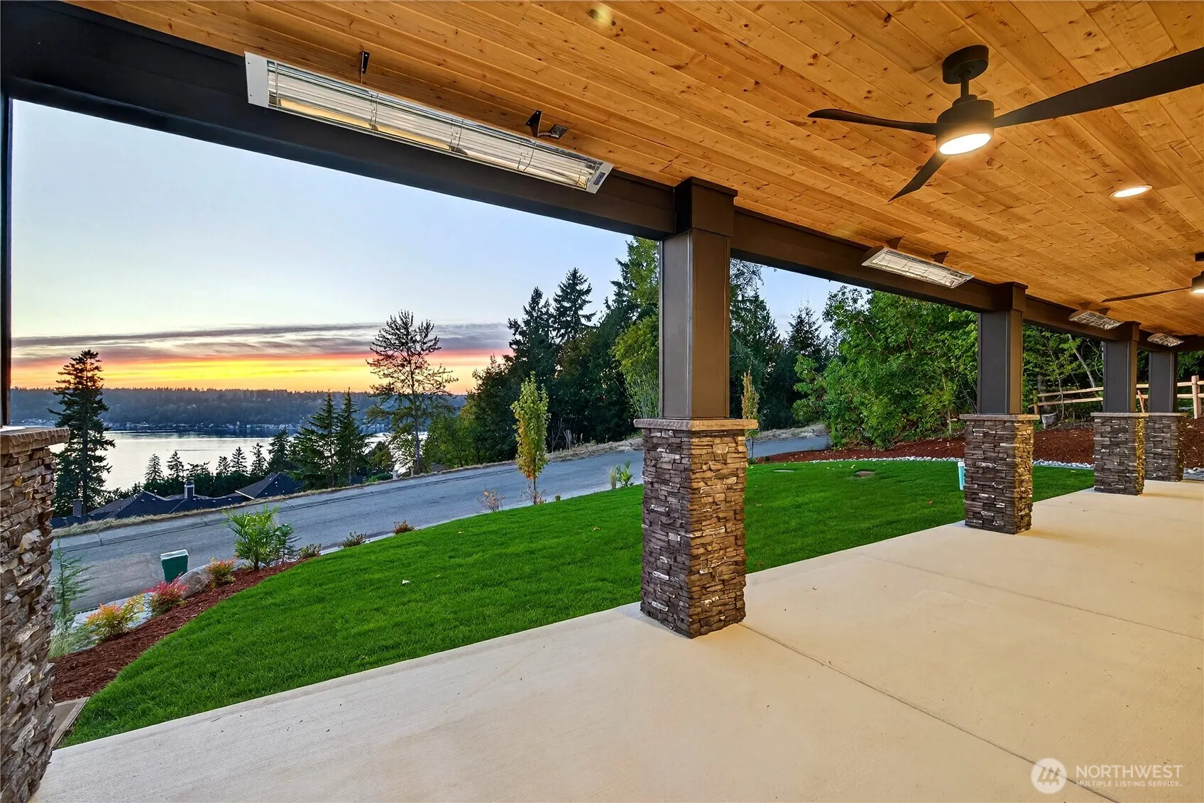 1642 205th Place NE, Sammamish, WA 98074
