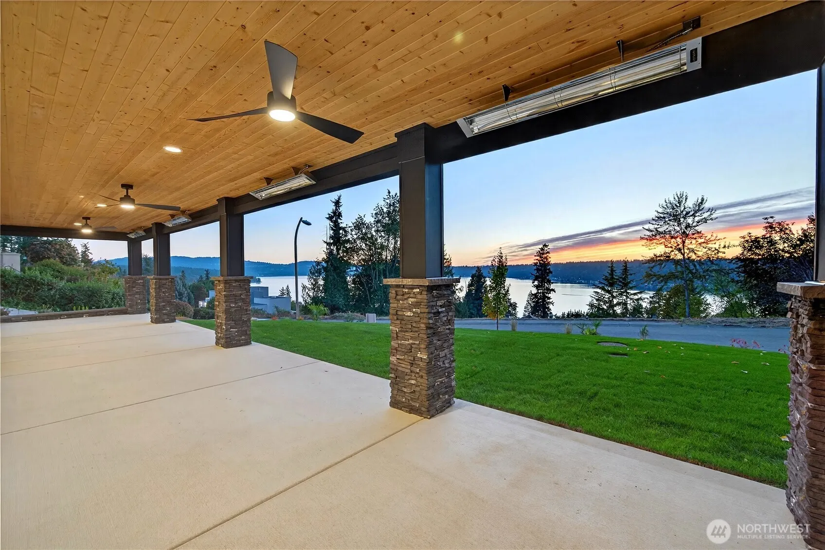 1642 205th Place NE, Sammamish, WA 98074