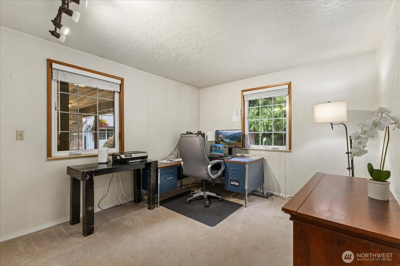 29832 Kent Black Diamond Road SE, Kent, WA 98042