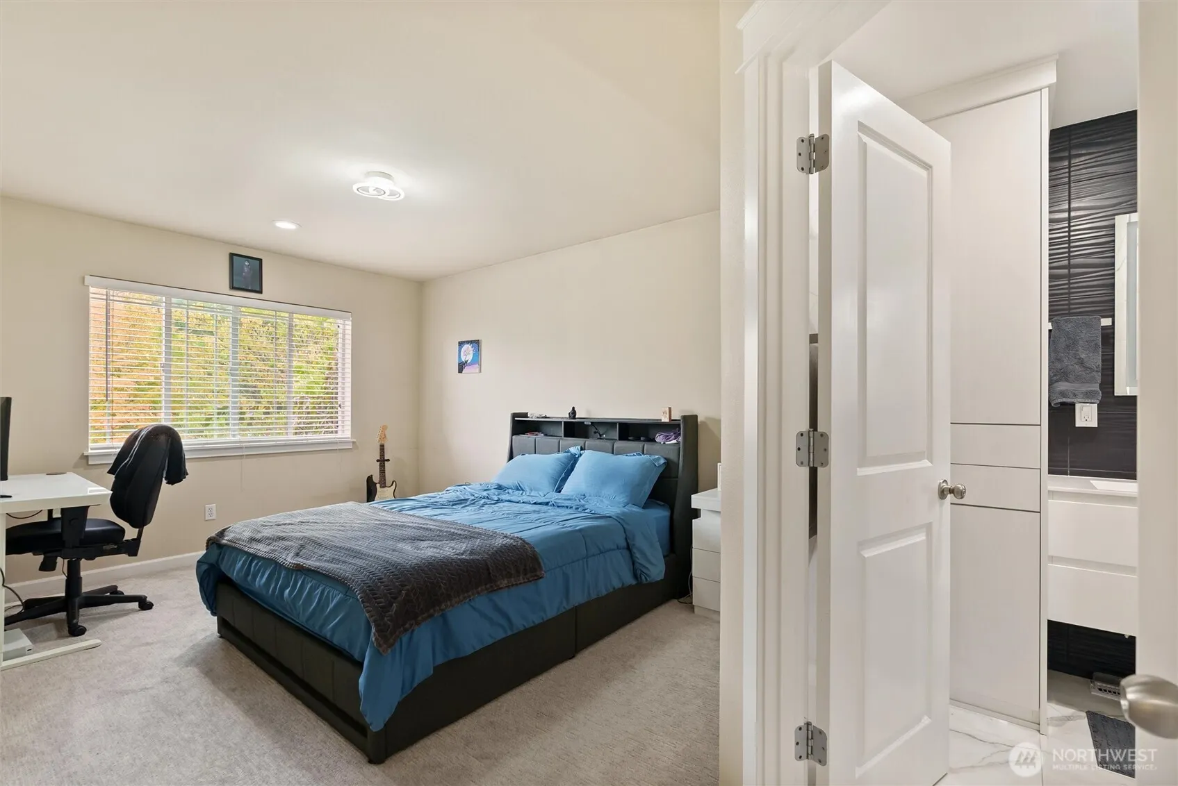 4426 SE 216th Place , Bothell, WA 98021