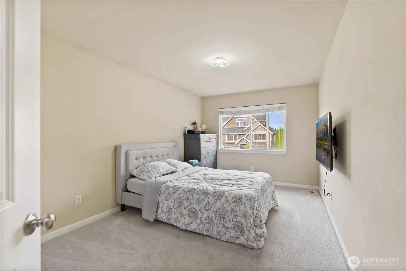 4426 SE 216th Place , Bothell, WA 98021
