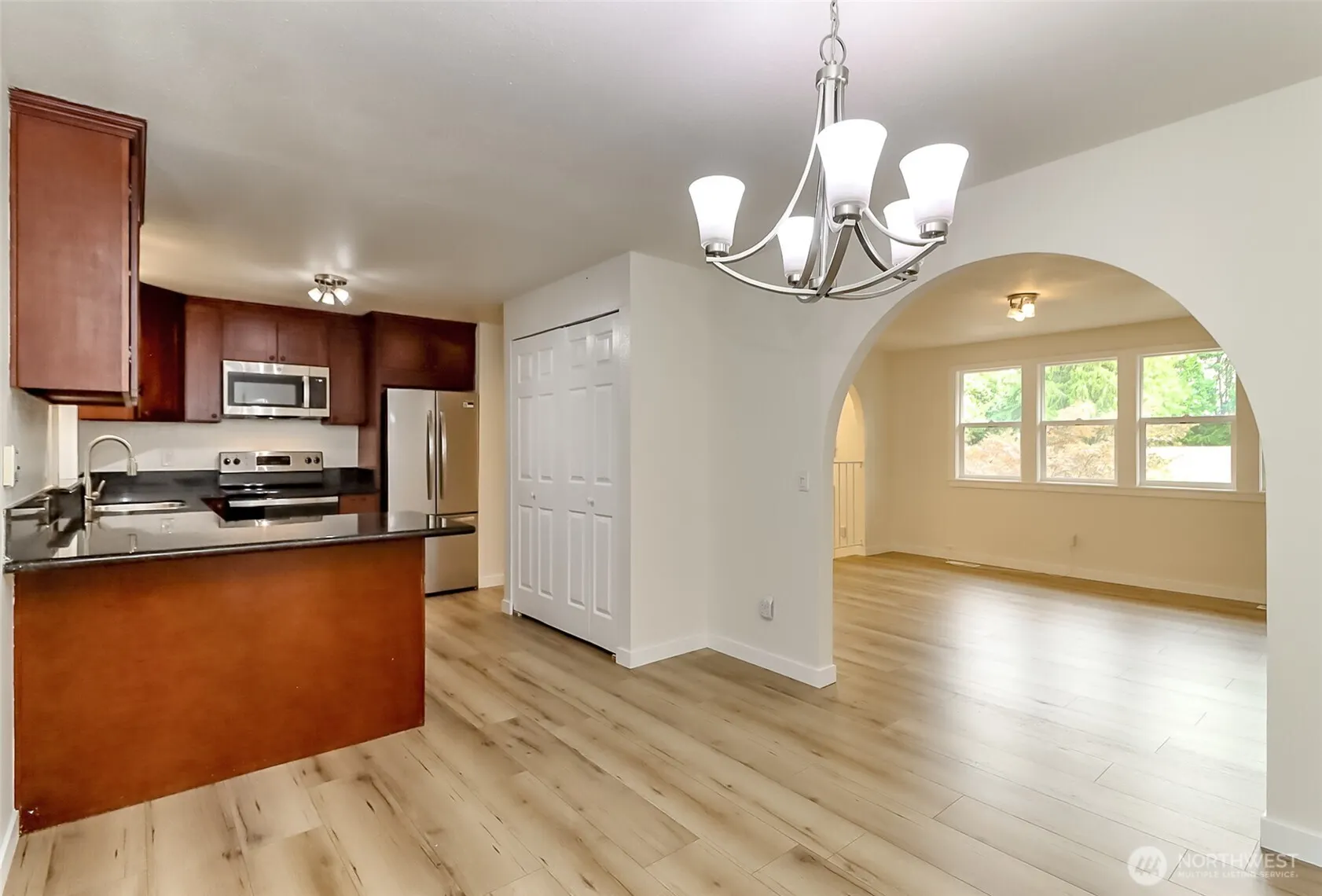 20015 108th Avenue NE, Bothell, WA 98011