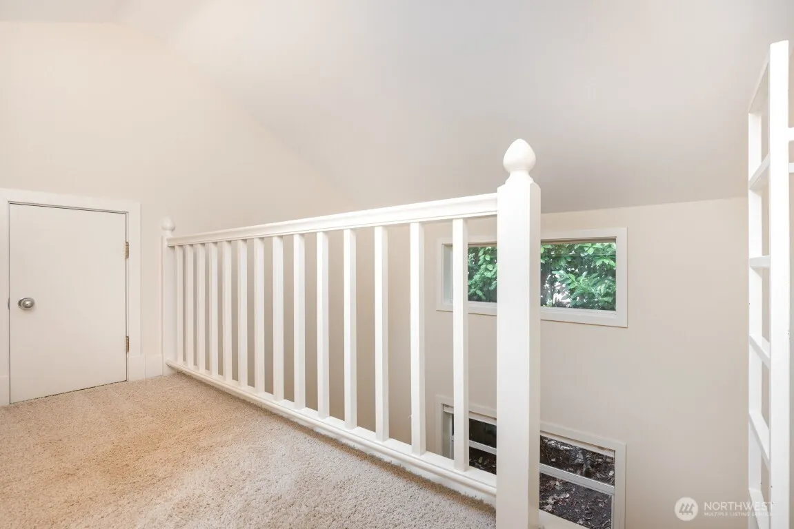 2216 19th Avenue E, Seattle, WA 98112