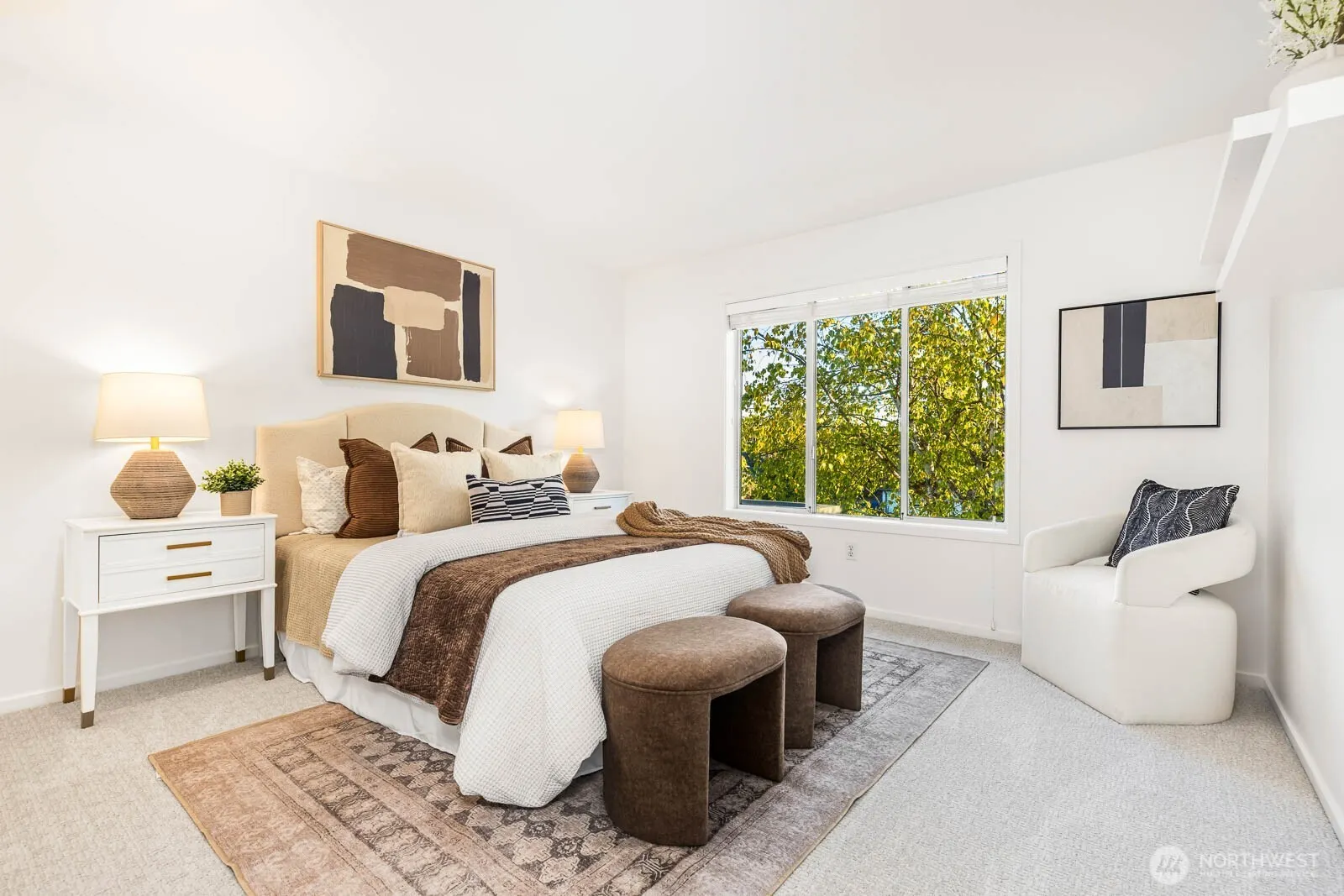 4922 SW Hudson Street , Seattle, WA 98116