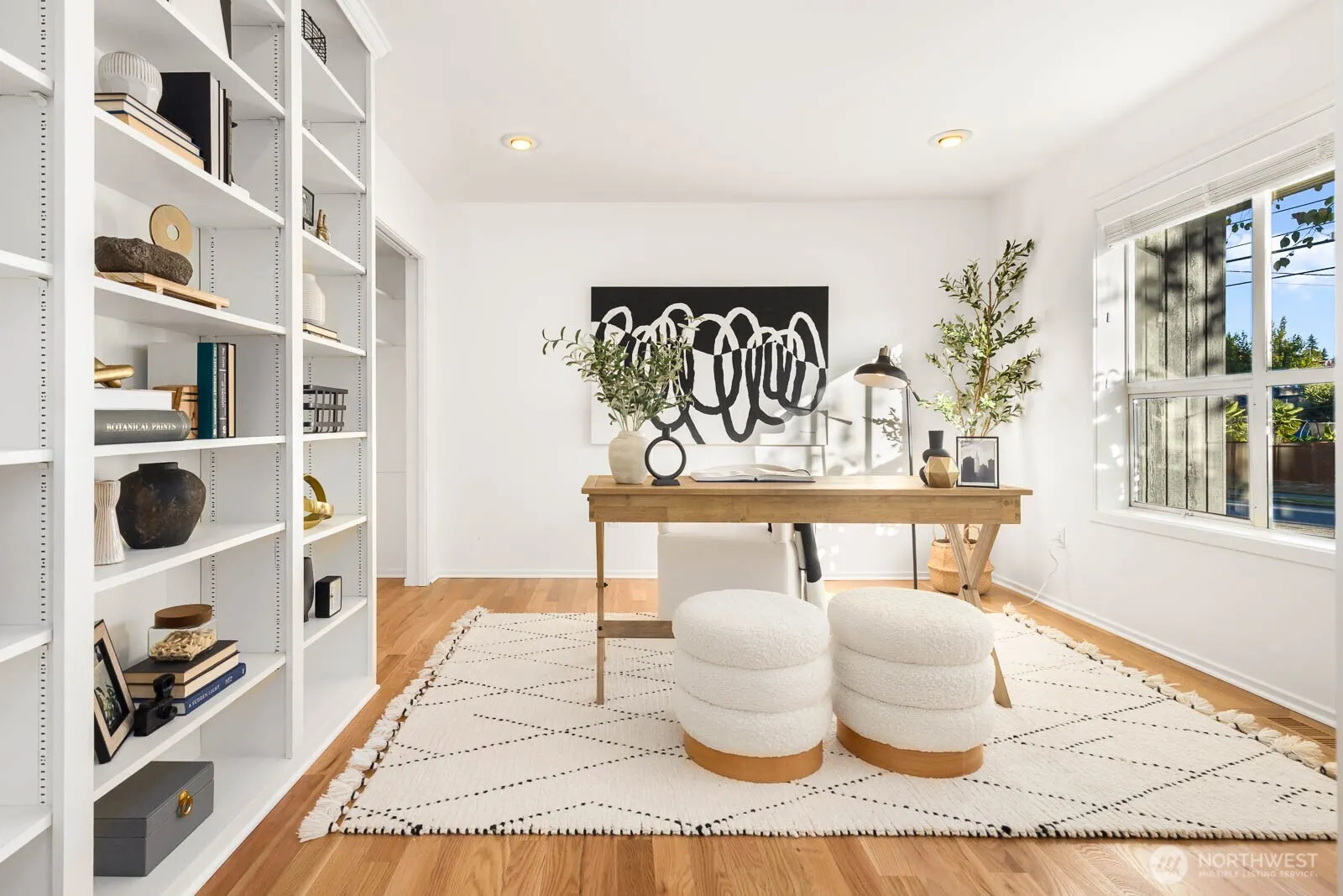 4922 SW Hudson Street , Seattle, WA 98116