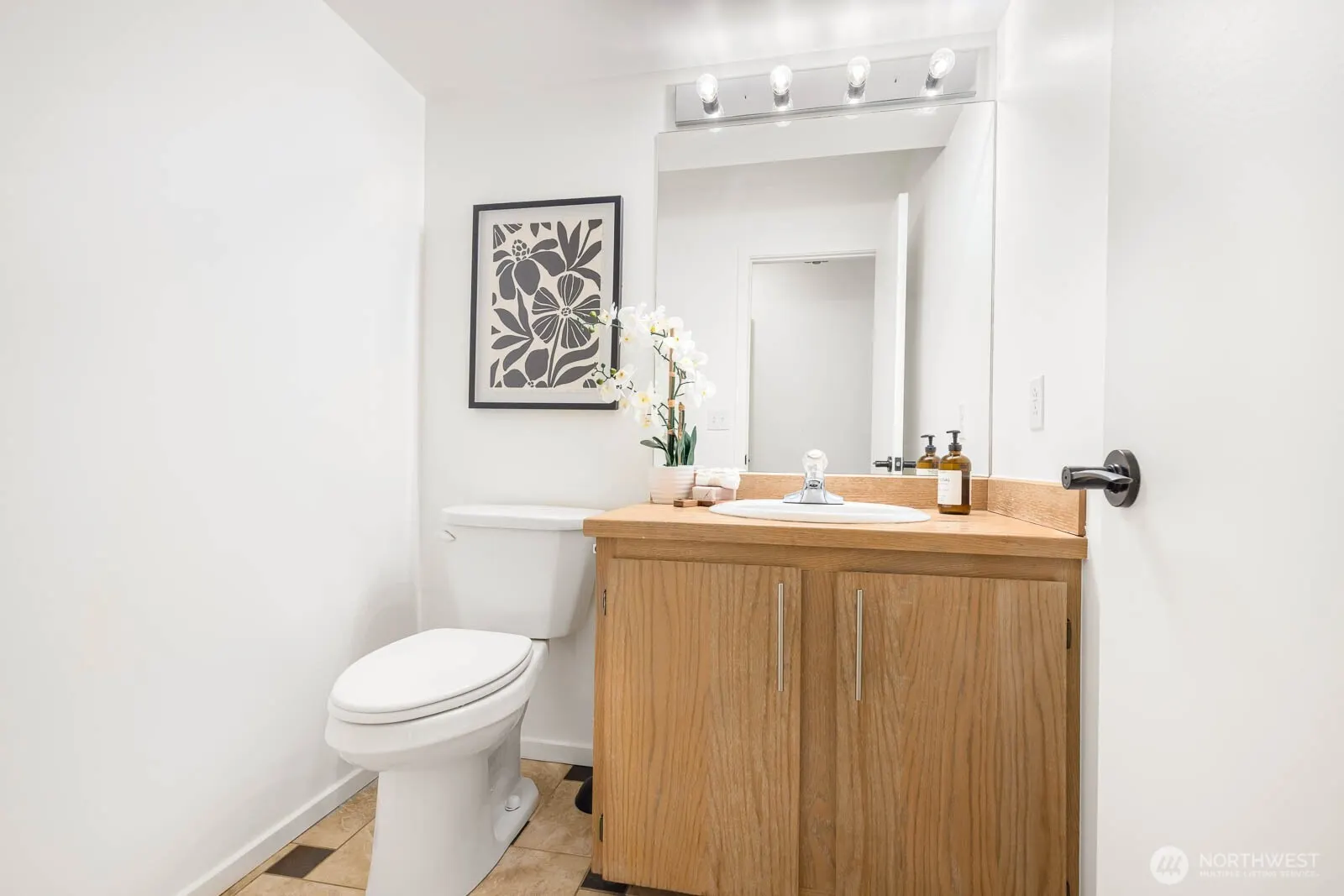 4922 SW Hudson Street , Seattle, WA 98116